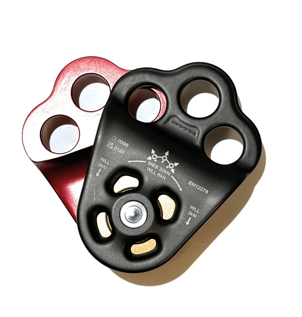 DMM triple attachment pulley 2 top view emphasizes larger U-shape for easier rope feeding
