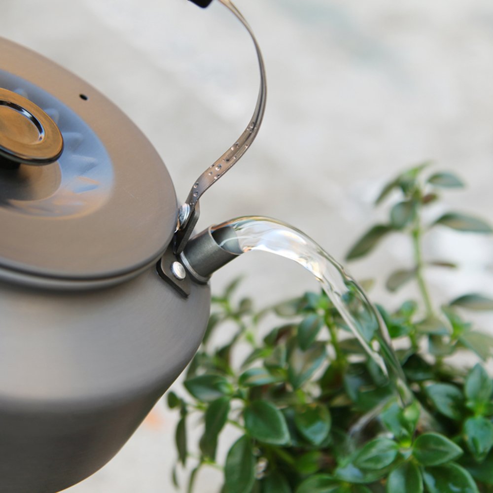 Docooler aluminum alloy kettle showing durable construction for camping