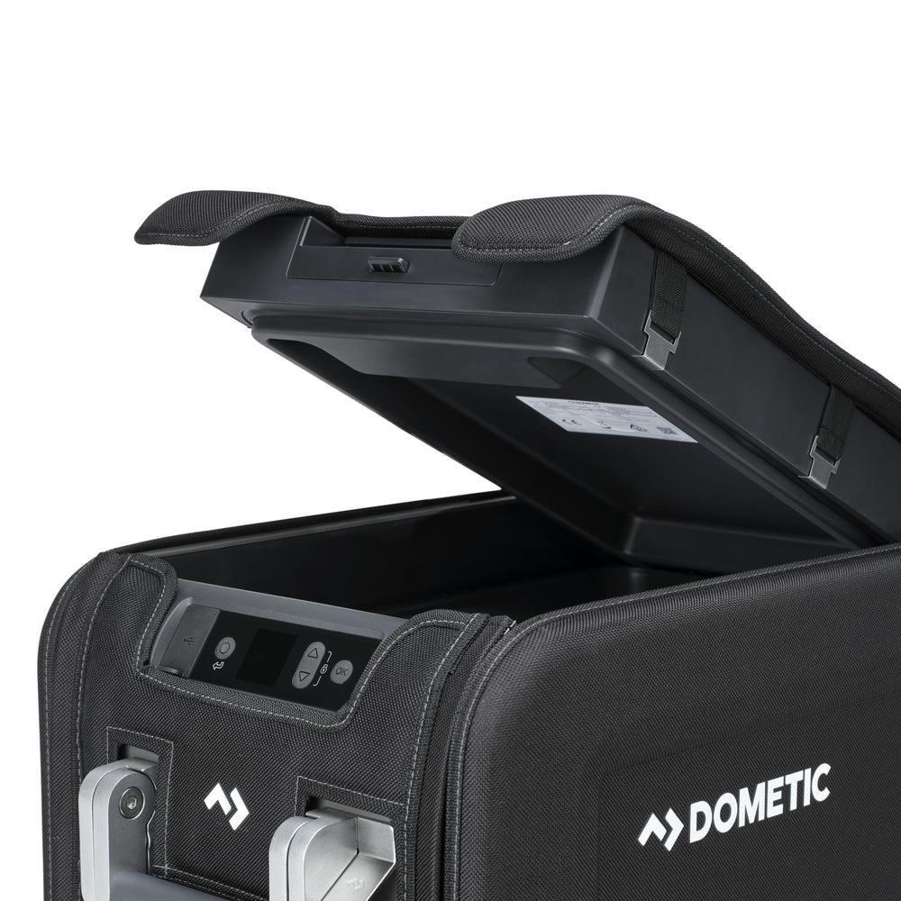 Dometic CFX5 25L cover with 1200D nylon texture for harsh outdoor use.