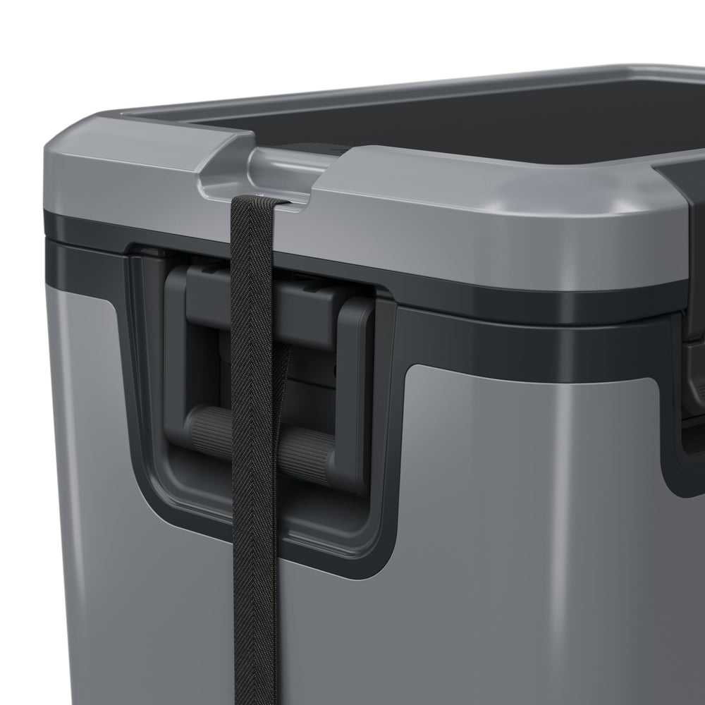 Dometic Recon 41L flip-down magnetic handles provide a steady grip