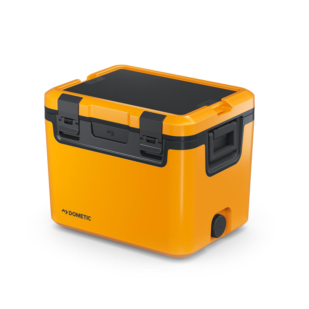 Dometic Recon 41L Glow front view shows compact, stackable cooler for trips