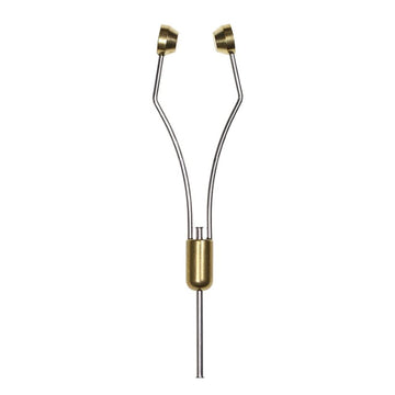 Whip finisher tool for tying knots in fly tying