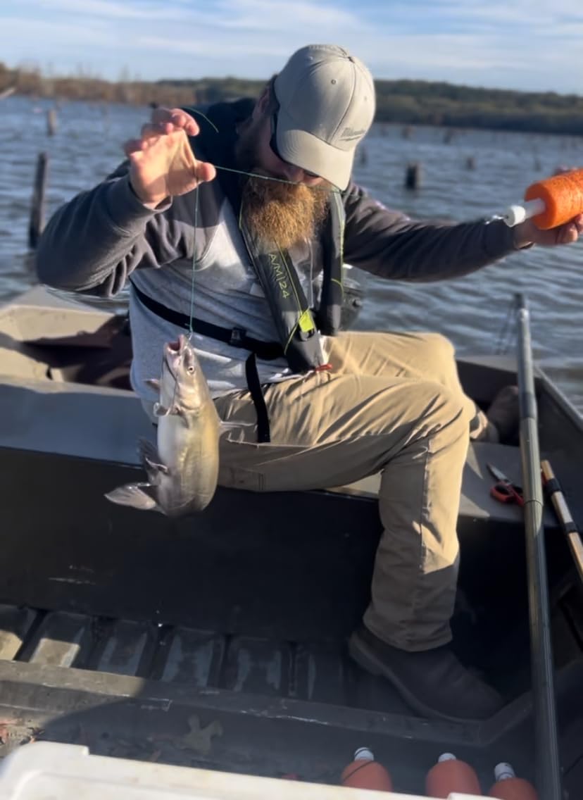 Doug's Jugs braided nylon line delivers strong, durable rigs.