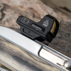 Compatibility with 9mm-11mm flat or round dovetails