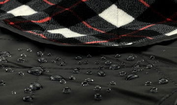 DOWN UNDER OUTDOORS blanket toggle-loop cape enables hands-free viewing