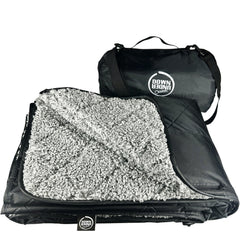 Down Under Outdoors stadium blanket waterproof backing keeps you warm and dry at outdoor games.