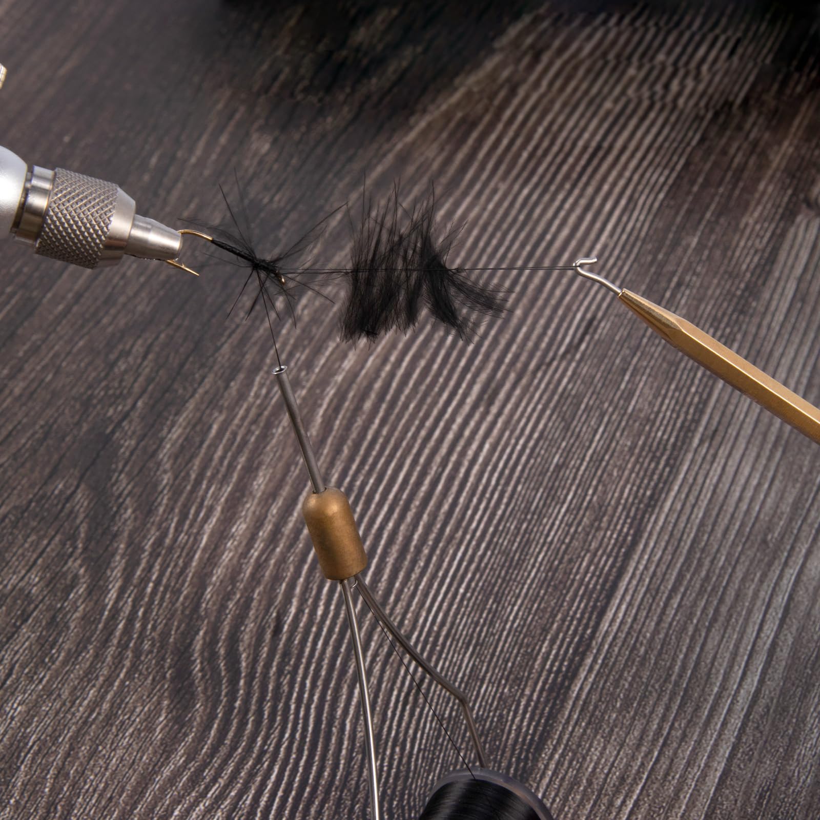 Half hitch tool ends in 2mm and 3mm sizes