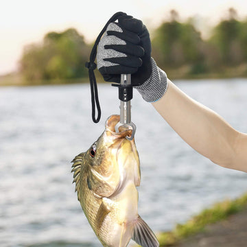 Dr.meter 3 piece fishing tool set in a marine environment