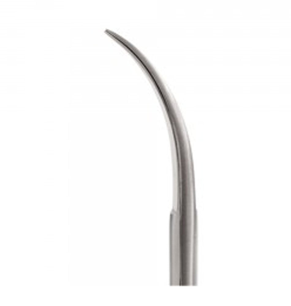 Dr. Slick heavy-duty blade scissor in use for large flies and tough materials.