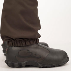 Drake Waterfowl Buckshot Eqwader in Mossy Oak Bottomland pattern enhances marsh stealth.