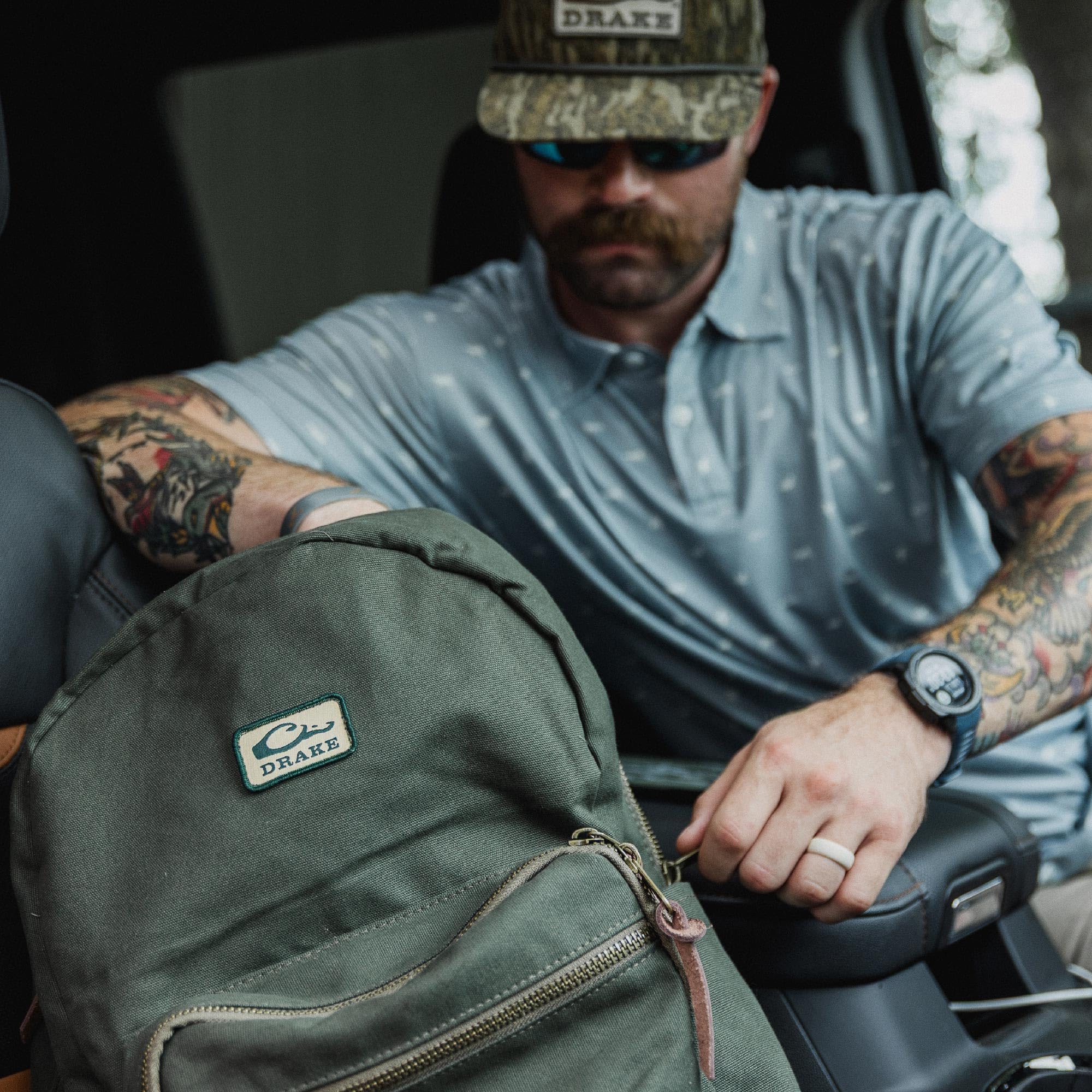 Drake Waterfowl Throwback 80 hardware and zippers showcase antique bronze details