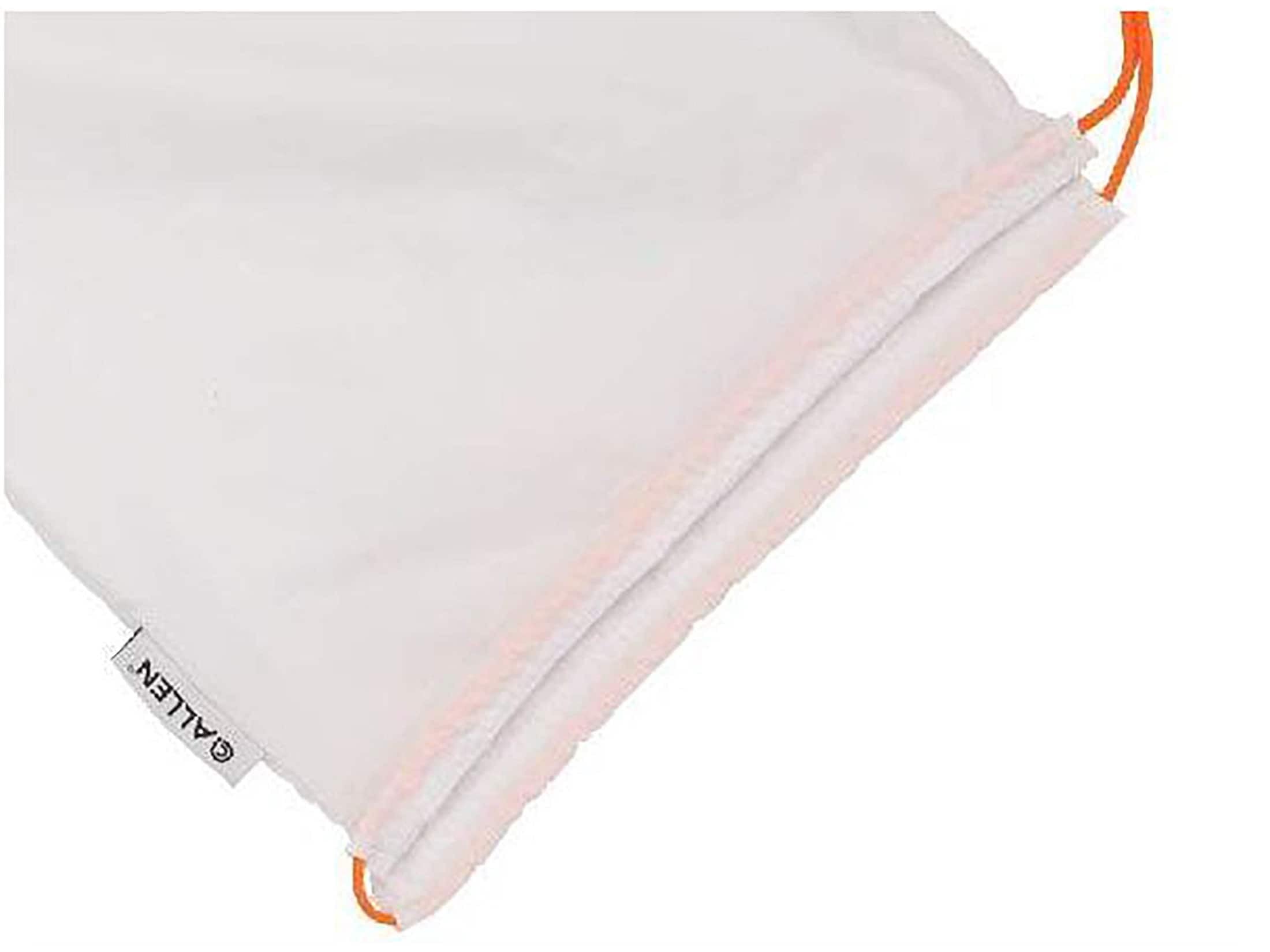 Bag with drawstring closure for secure closure