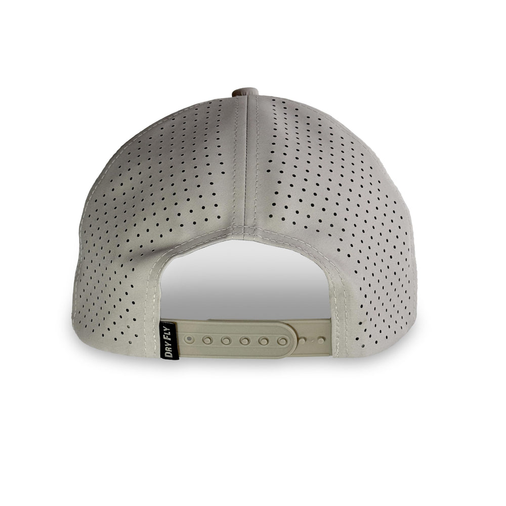 Medium crown height profile of Dry Fly cap