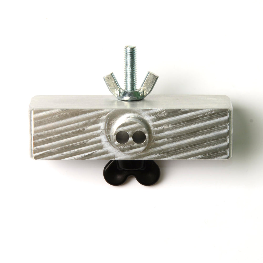 5/8 inch injection port detail