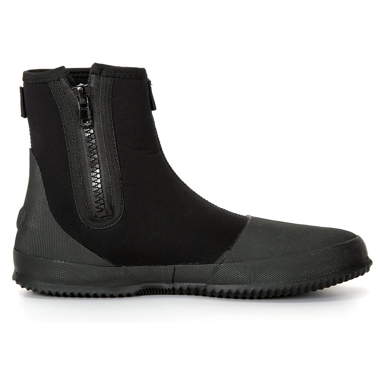 Duck & Fish neoprene flat wading shoe sole demonstrates treaded outsole for traction