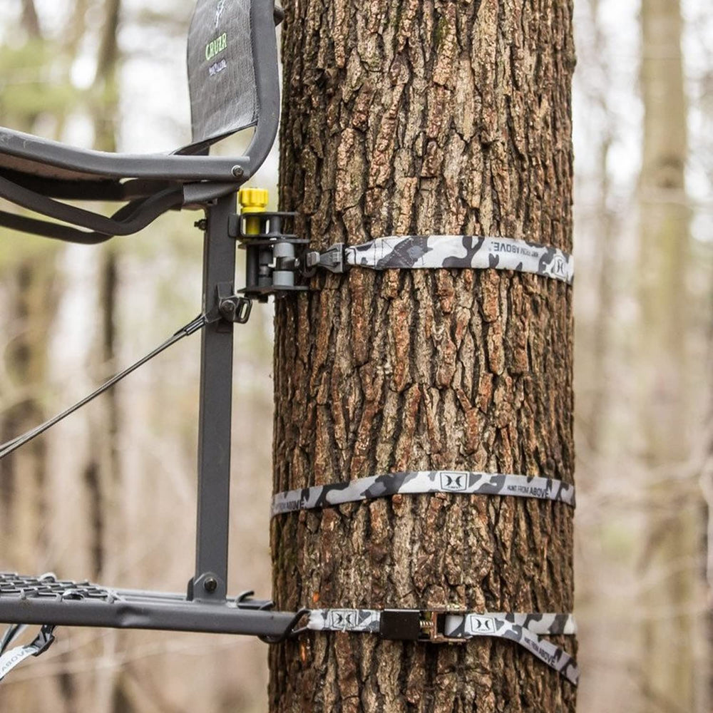 Top quality Hawk tree stand bracket in use