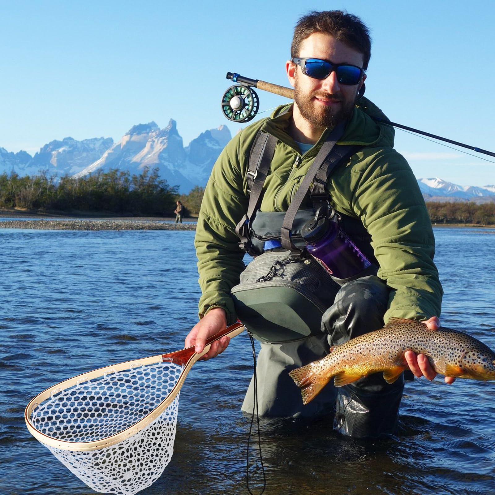 DYTesa gift-ready net for husbands and sons who fish.