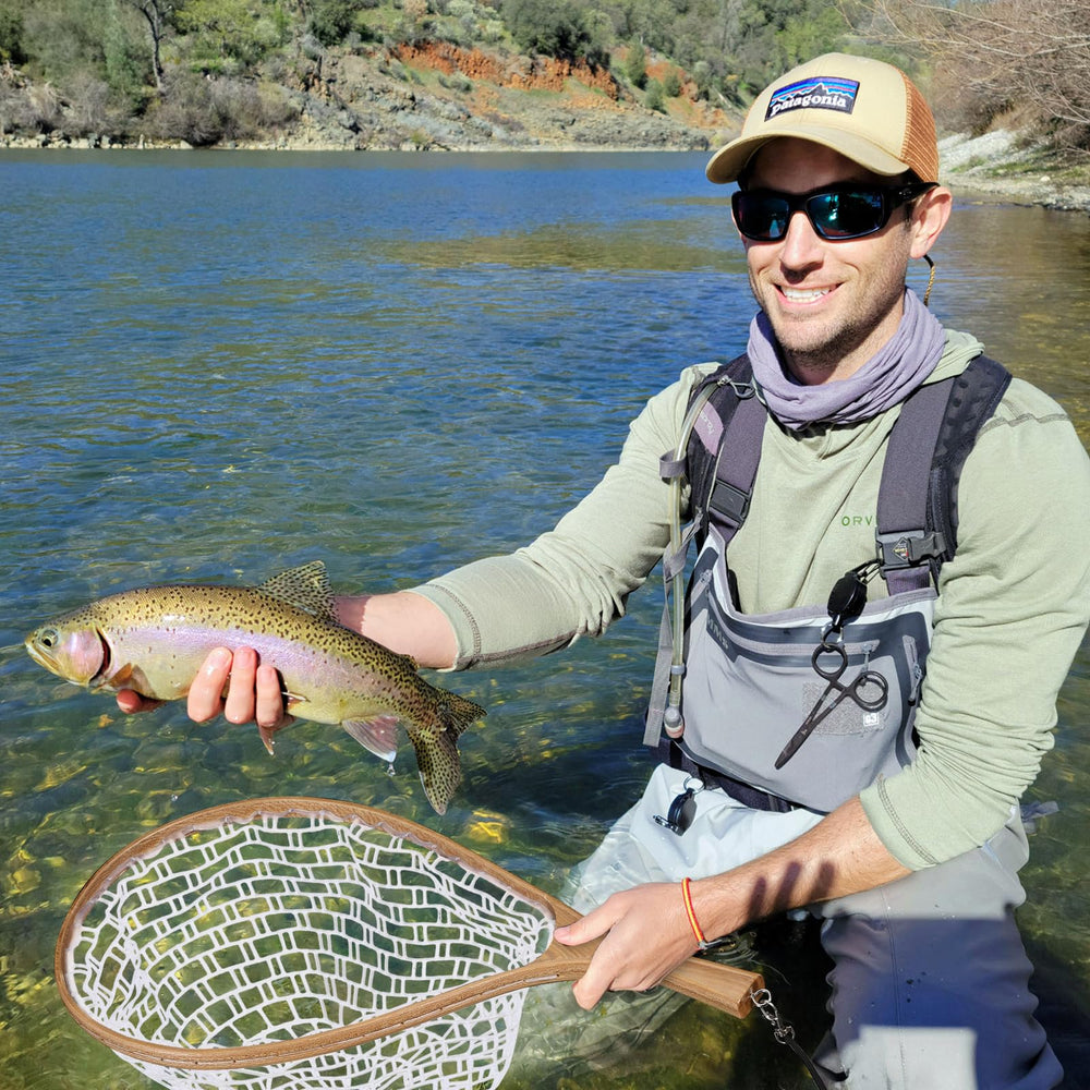 DYTesa gift-for-anglers net makes a thoughtful, practical present.