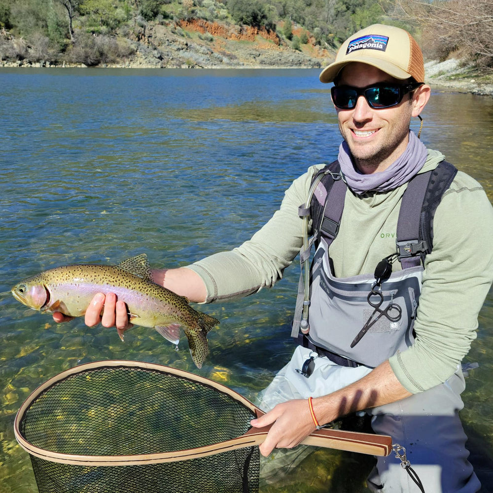 DYTesa landing net featuring soft mesh to protect fish