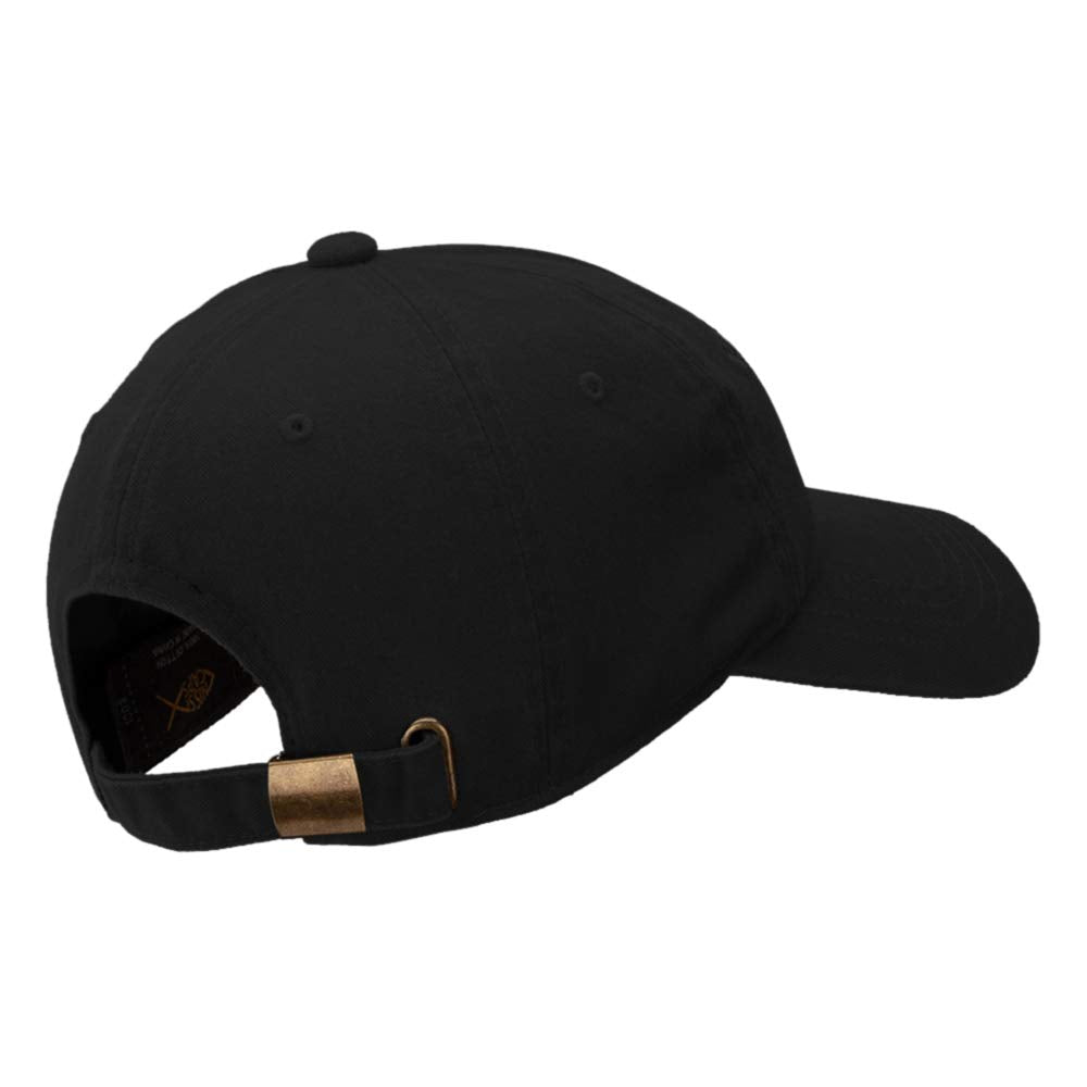 Adjustable buckle closure cap in black, fits up to XL