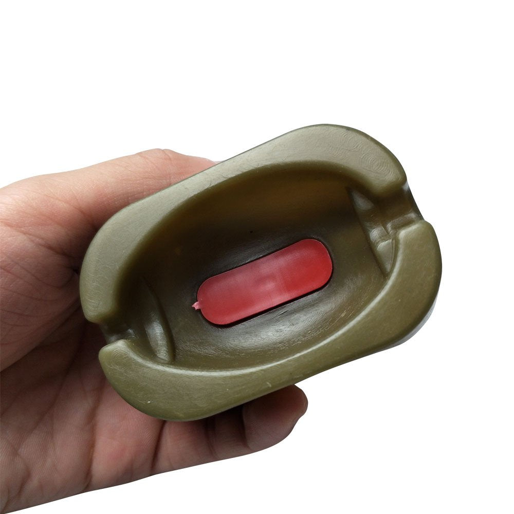 Easy-release bait feeders