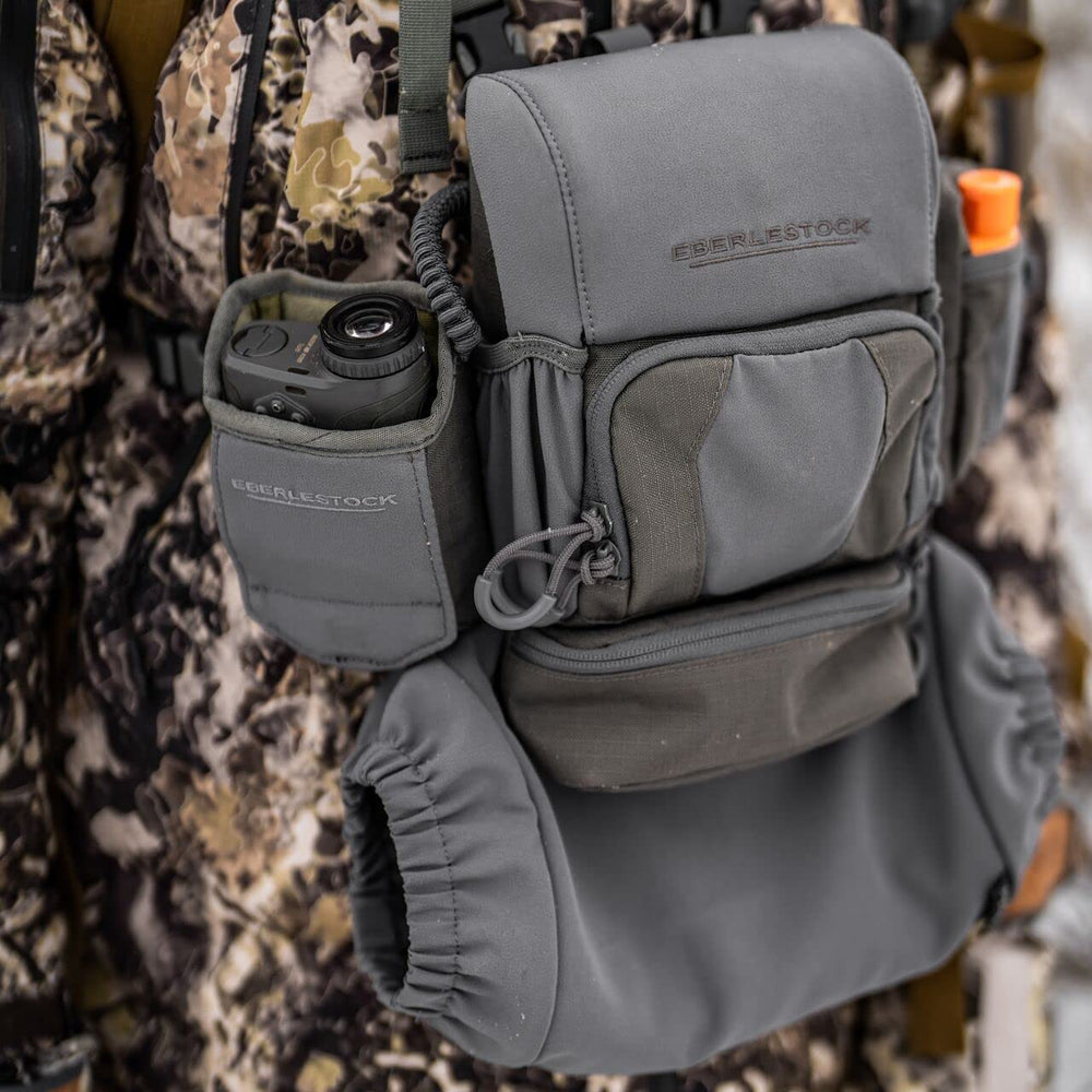 Zipper pouch storage for waist belt and extra air warmers