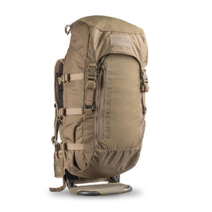 Lightweight Vapor 2500 weighs about 1.55 pounds and carries 2,800 cu in of capacity.