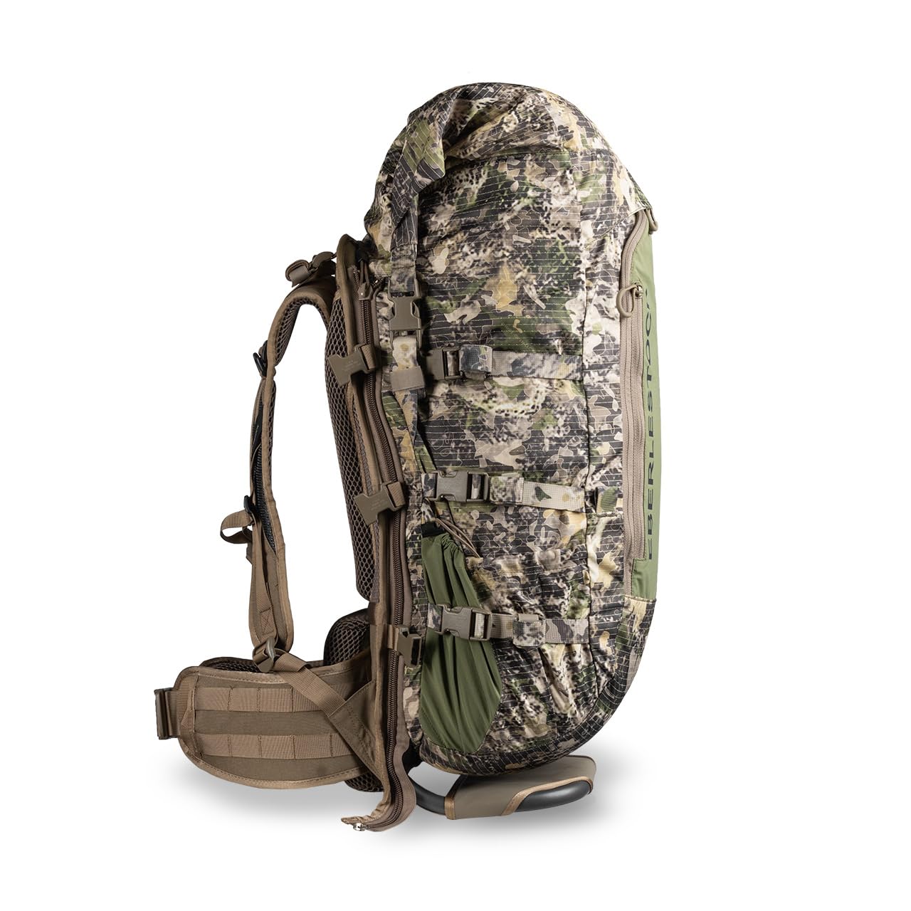 Eberlestock Vapor 5000 front view with quick-access pocket for fast gear