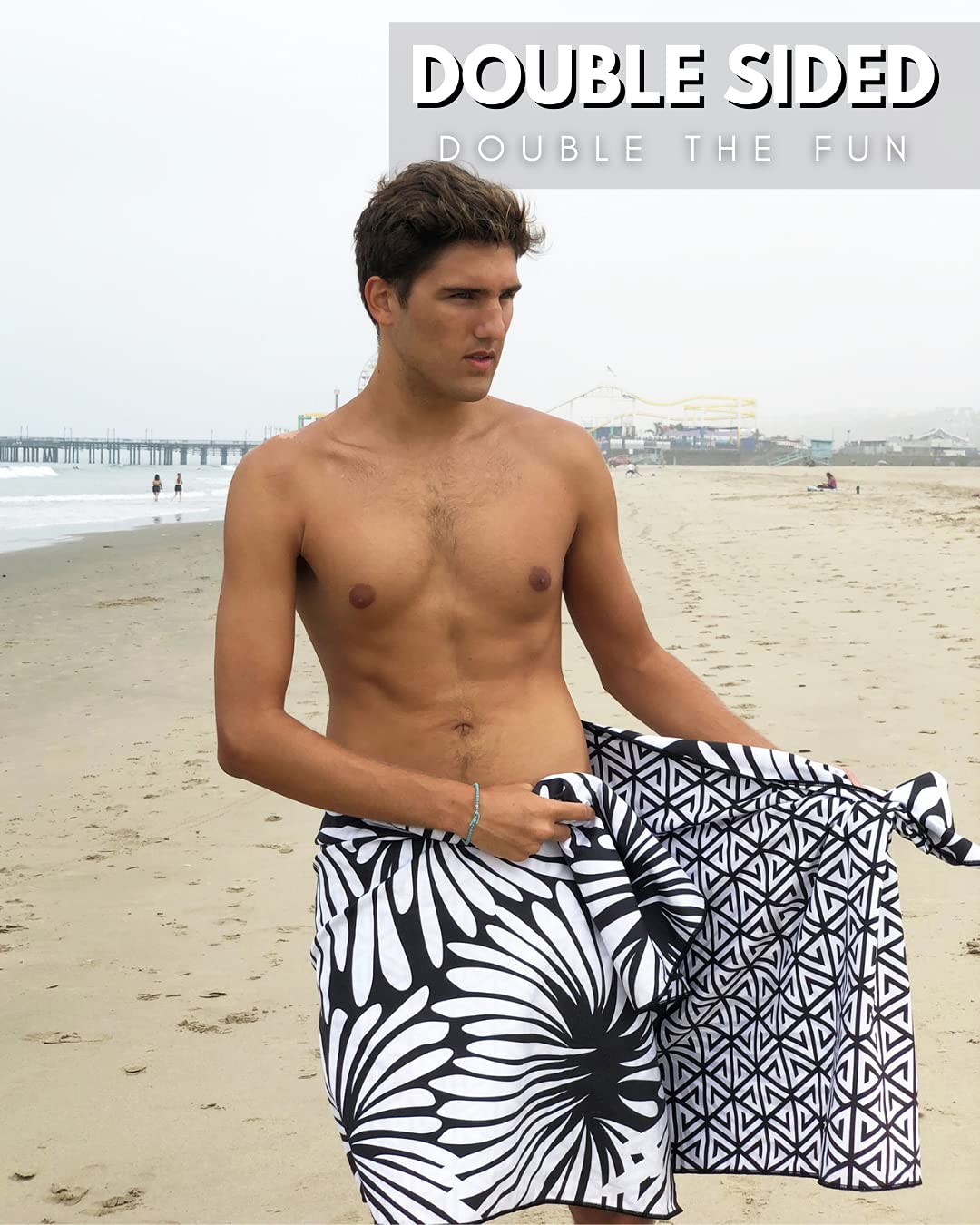 ECCOSOPHY Lovina sand-free towel, sand slides off for a clean beach day.