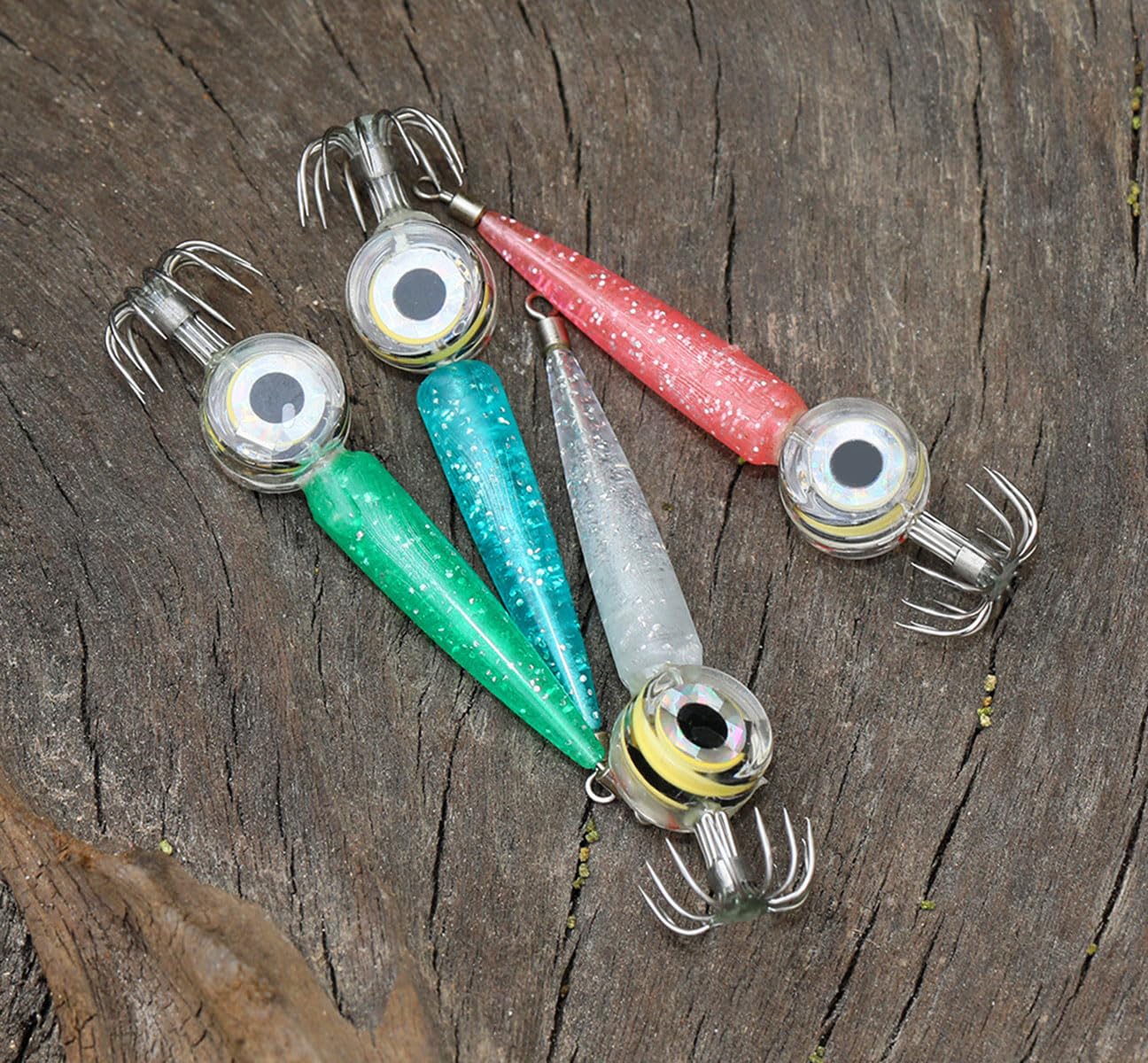 Close-up of Edearkar lure light with squid jig hook