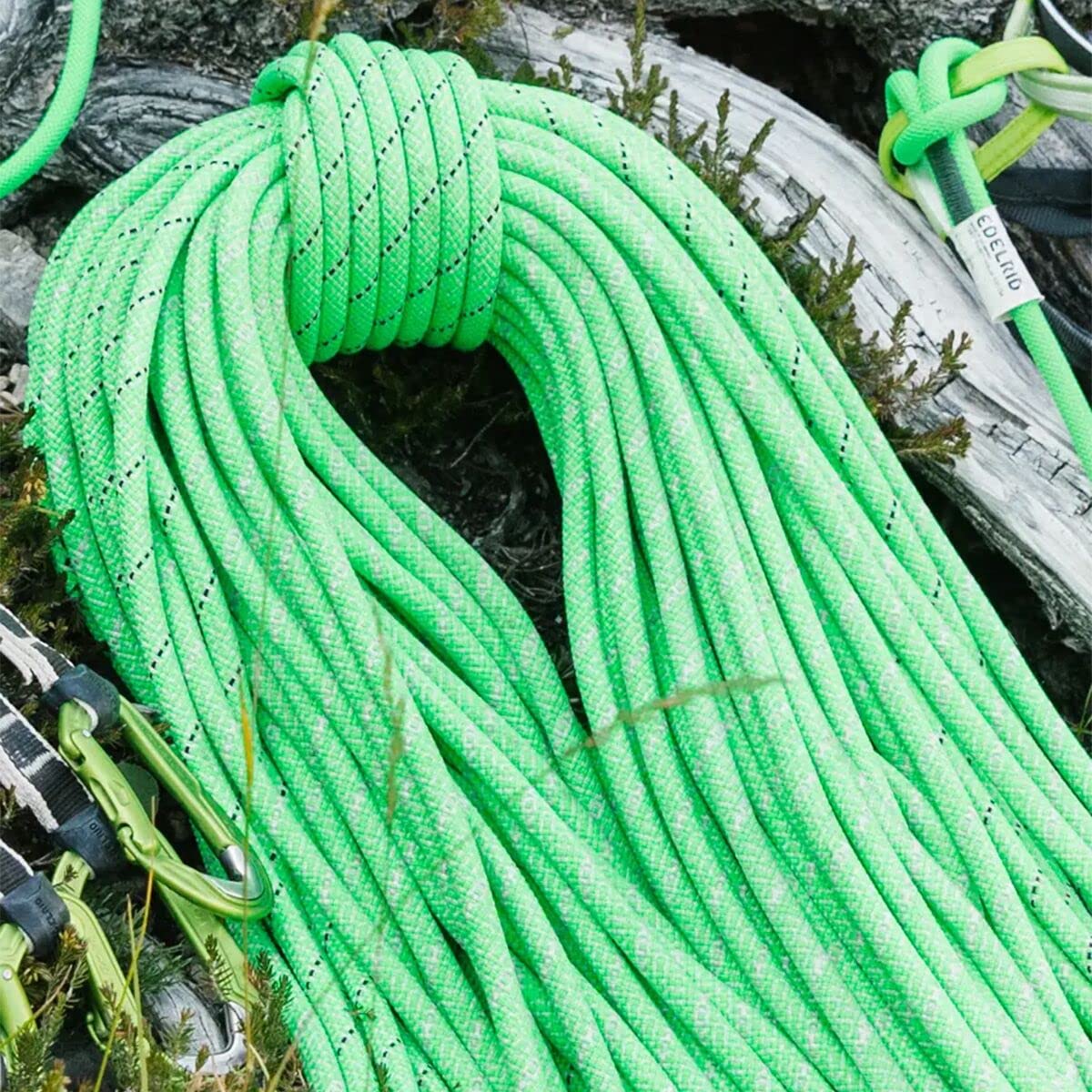 Edelrid big wall use neon green rope for precise middle marking