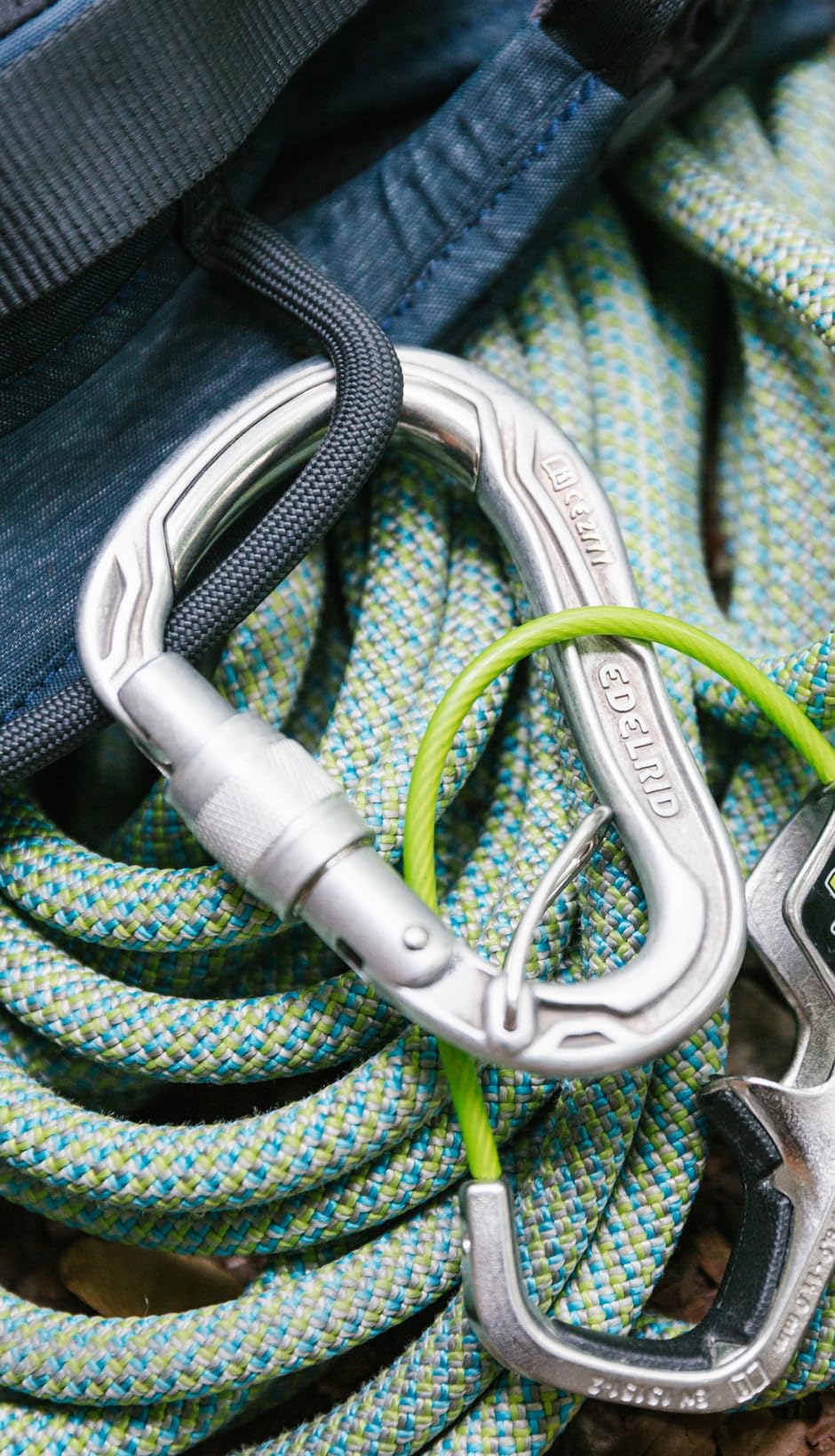 EDELRID HMS setup shows reliable safety and easy handling during climbs