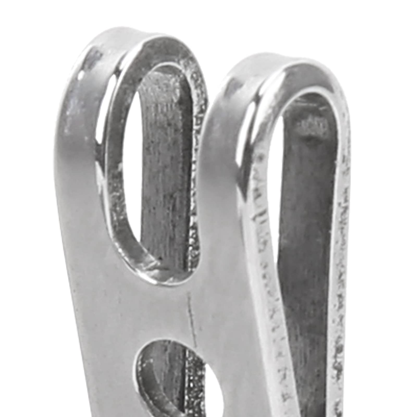 Ejoyous durable silver clip suited for hiking and camping adventures.