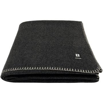 EKTOS virgin wool blanket folded shows premium softness and ready-to-use warmth for cozy home use.