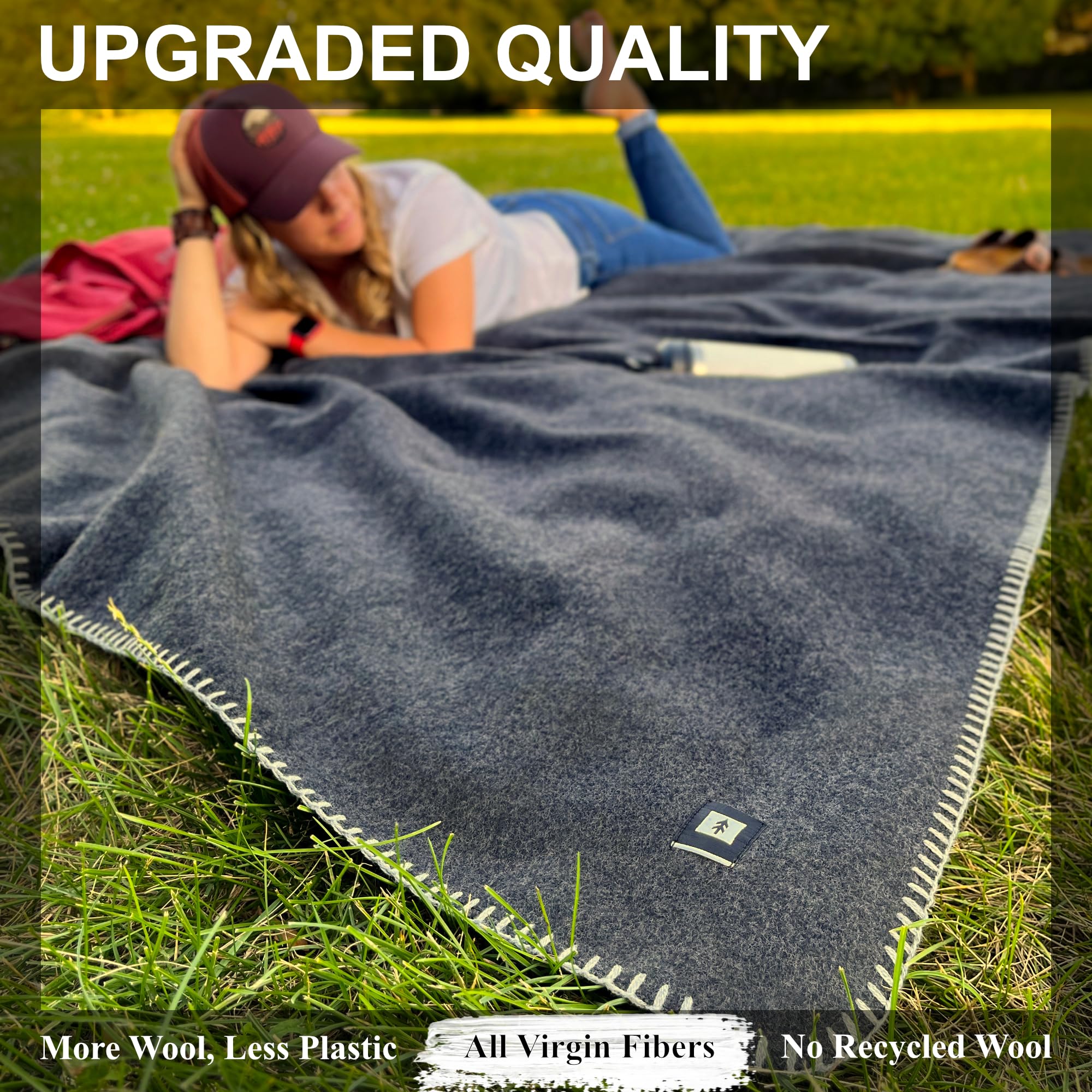 EKTOS virgin wool blanket on sofa showcases indoor coziness and all-season warmth.