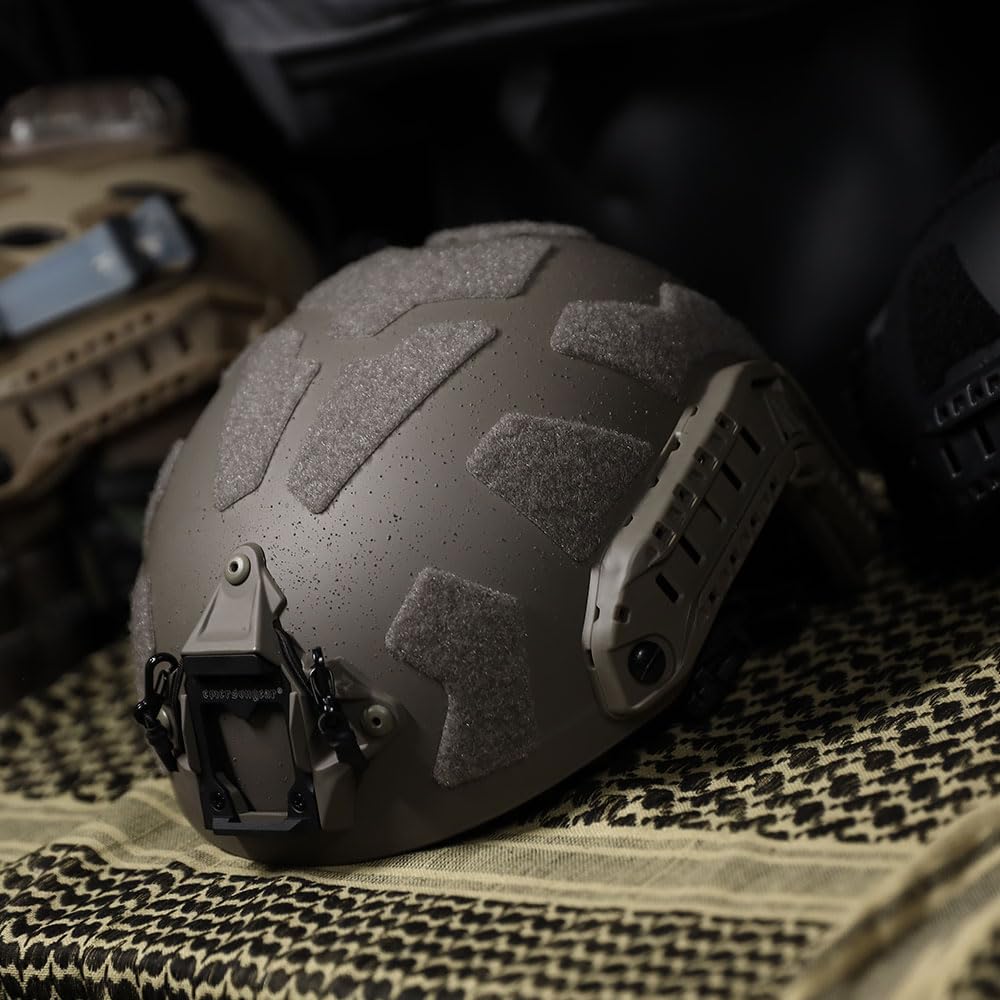 Emersongear Fast SF helmet memory foam lining enhances comfort for long sessions.