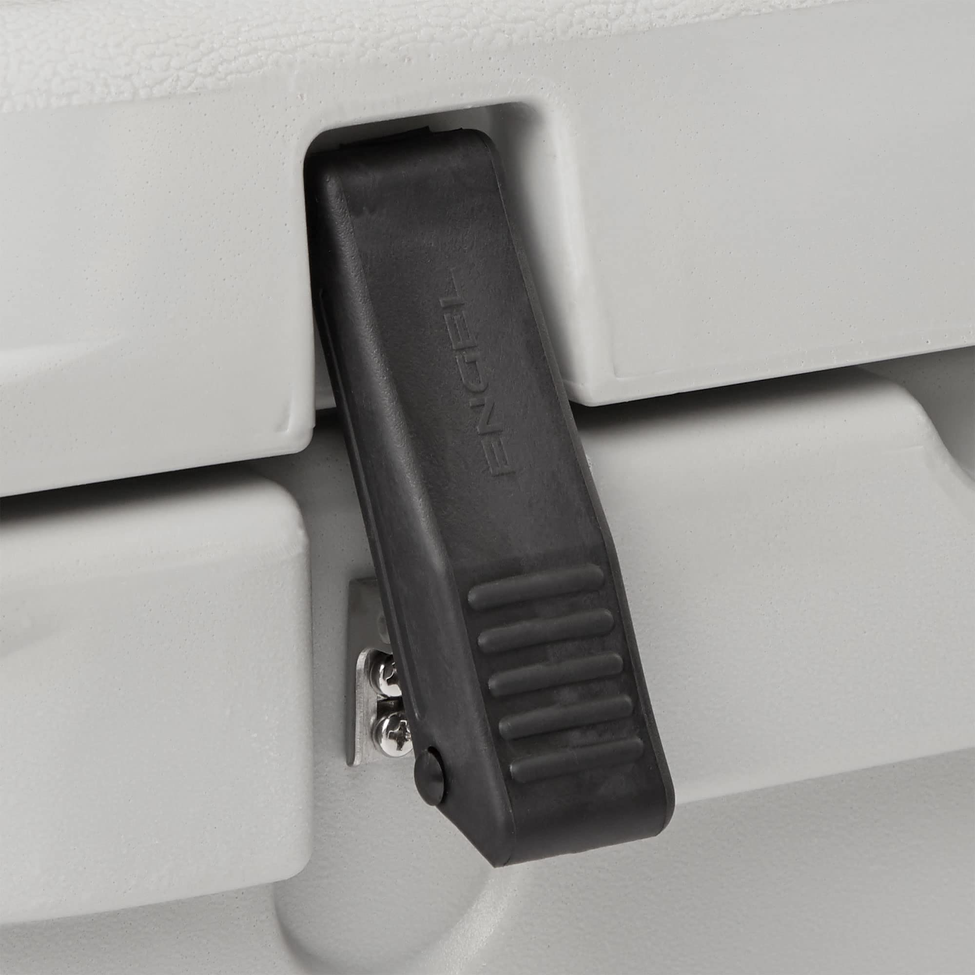 Engel ENG50 compact design fits boats and car trunks