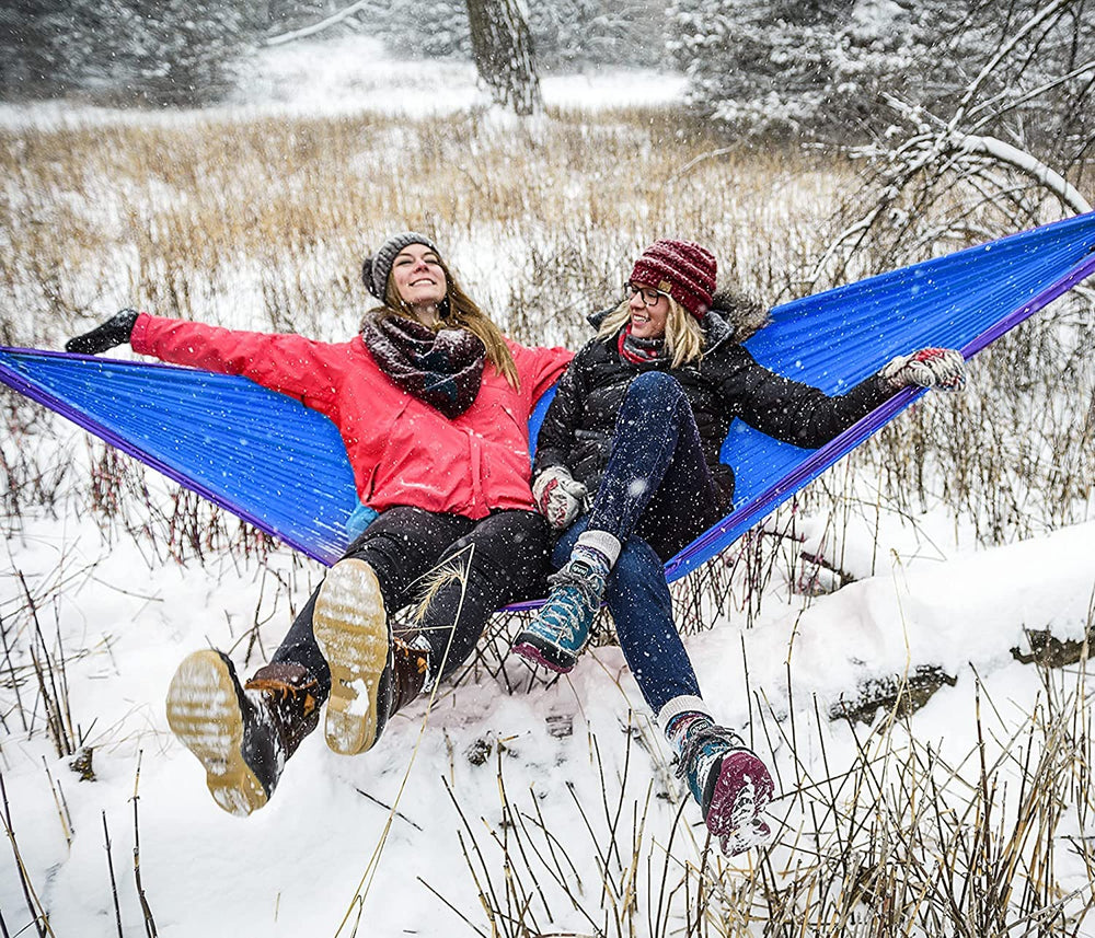 ENO DoubleNest supports up to 400 pounds for versatile two-person use.