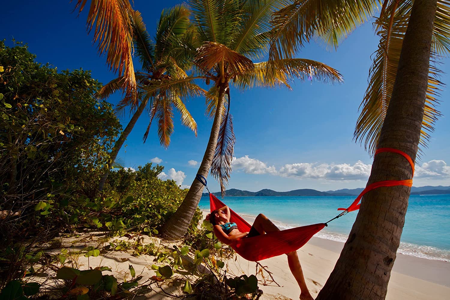 ENO Singlenest Hammock tree-friendly design respects nature on trips.