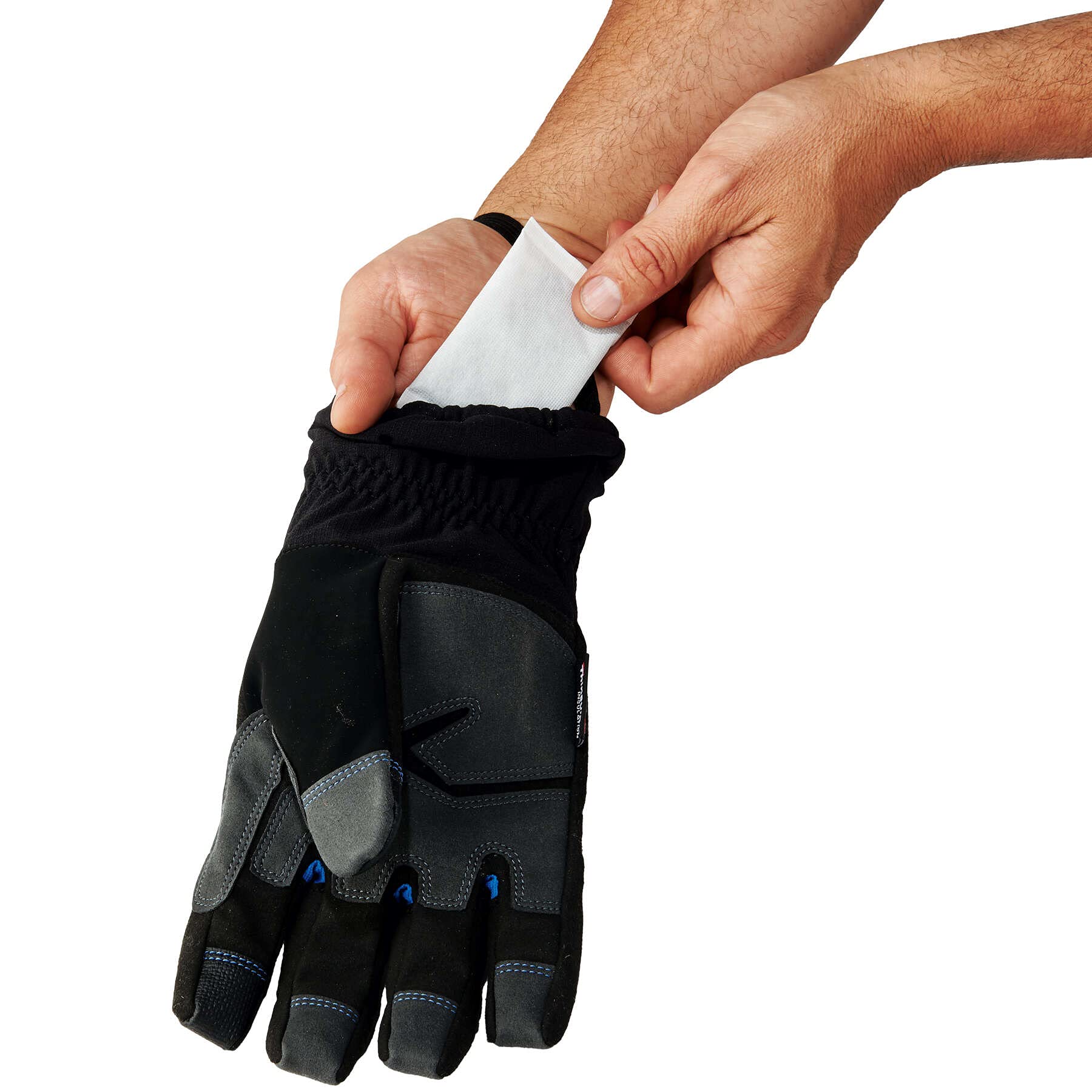 Ergodyne N-Ferno 6990 disposable warmth packs for outdoor use.