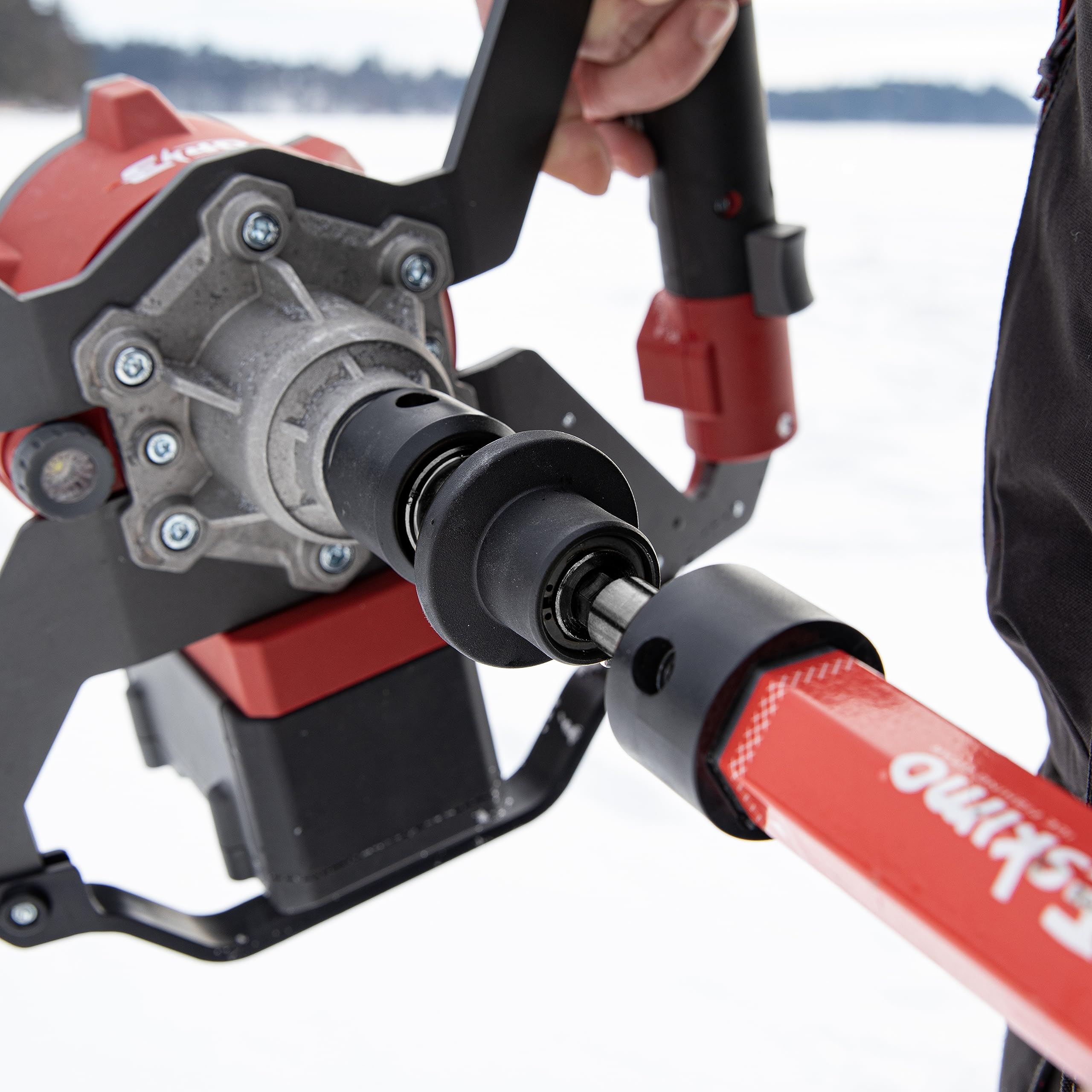 Eskimo 43409 Powerhead separation feature for easier transport