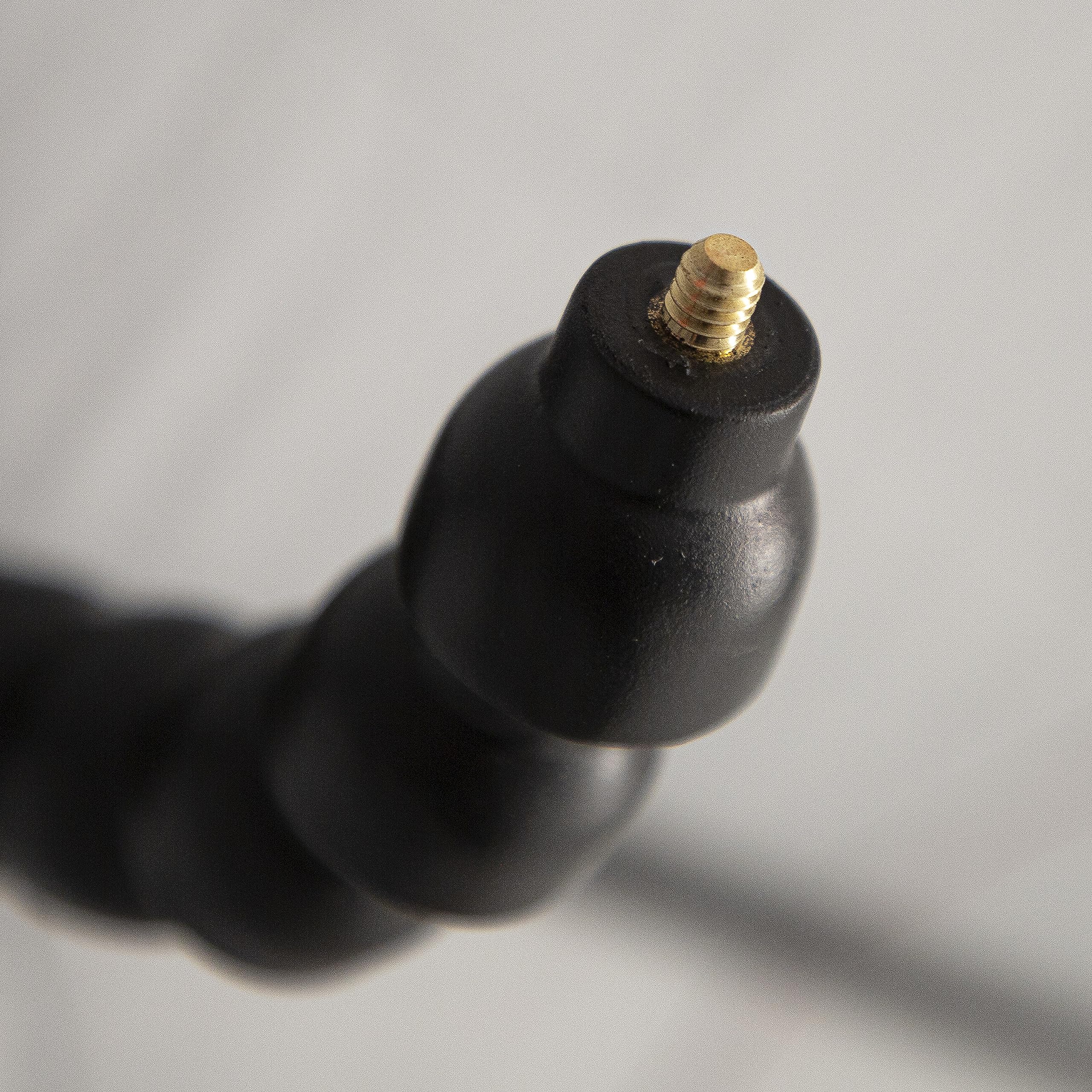 Eskimo E-Hub locking clip keeps the attachment steady.