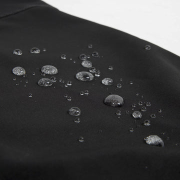 Eskimo North Shore fleece lining offers warm comfort on cold days.