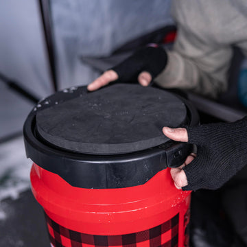 Tight seal on Eskimo SeatStash bucket lid preventing spills