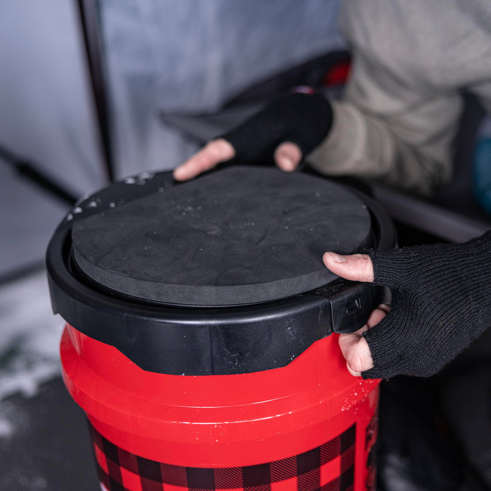 Tight seal on Eskimo SeatStash bucket lid preventing spills