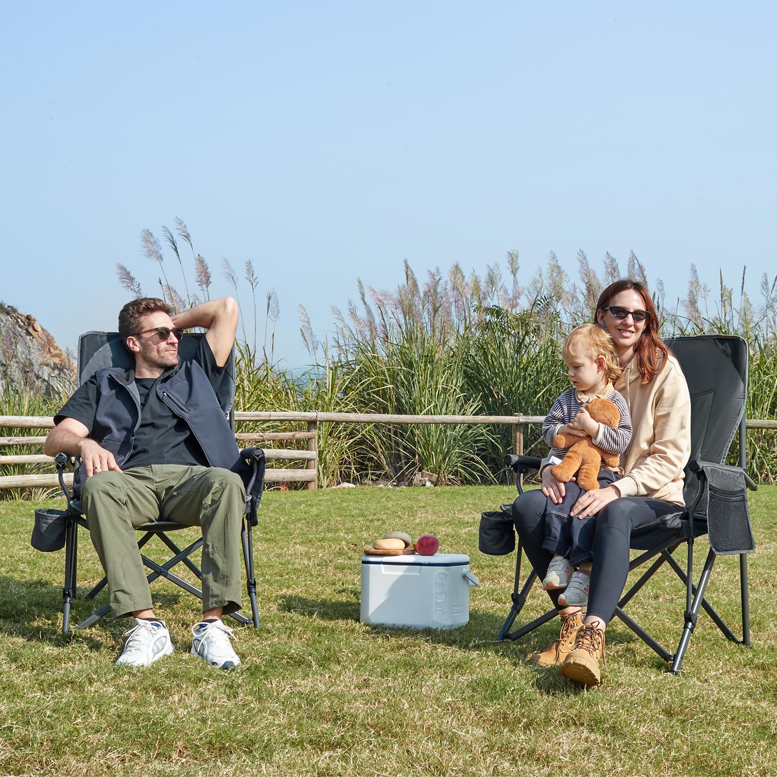 EVER ADVANCED heavy-duty frame supports up to 500 lbs for stable outdoor seating