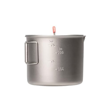 Evernew mug pot nested with gas cartridge, space-saving on trips
