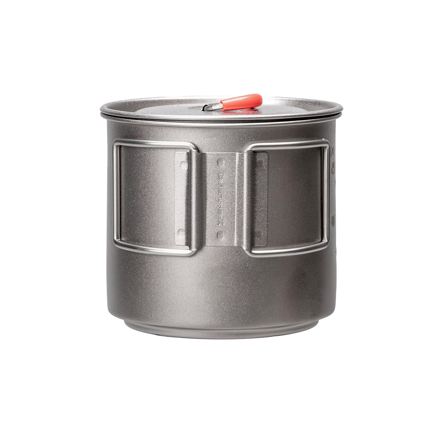 EVERNEW titanium mug bottom ridge aligns with DX stand for stability.
