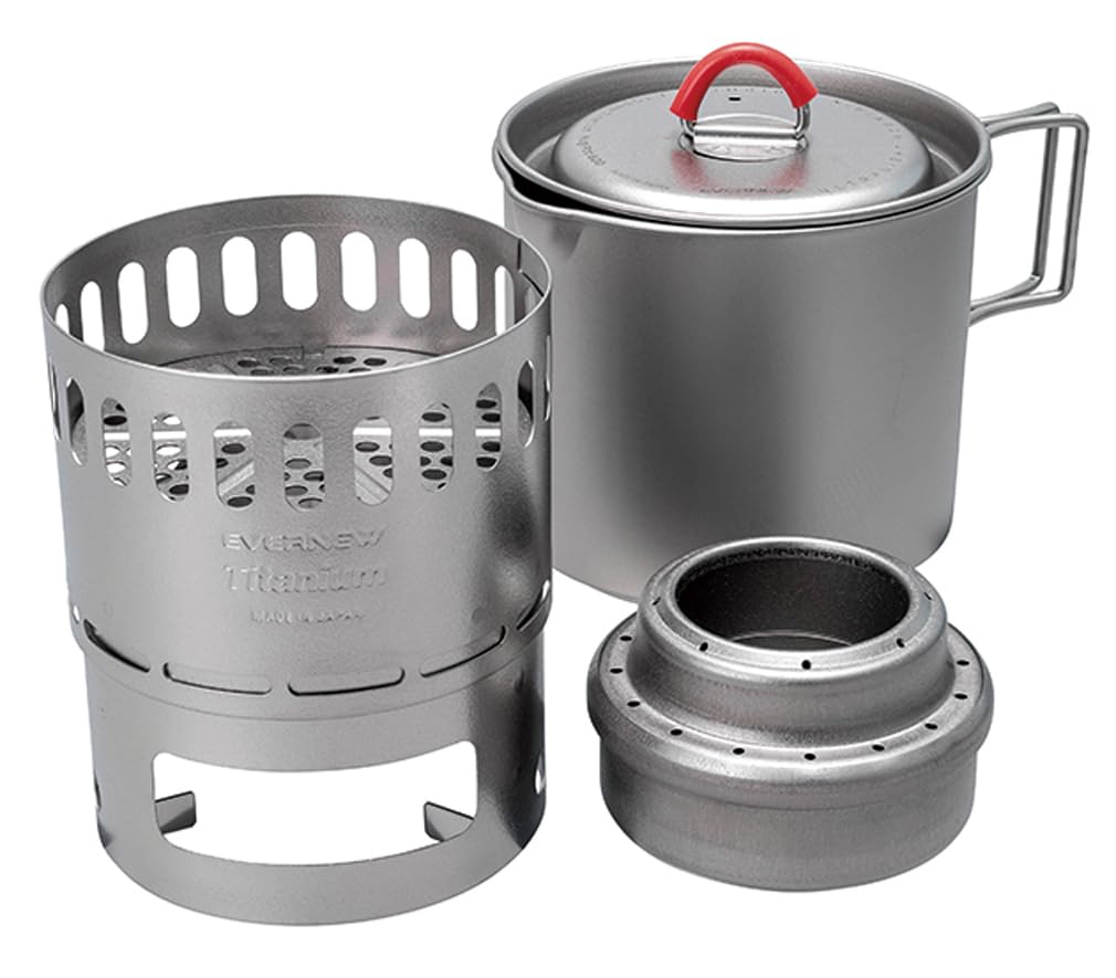 Evernew titanium mug pot shows a stable base for steady cooking on camp stoves.