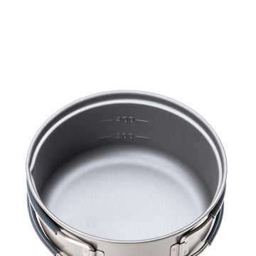 Evernew titanium pot included with nylon stuff sack for compact packing